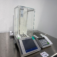 Mettler Toledo XP205 Analytical Balance image 0